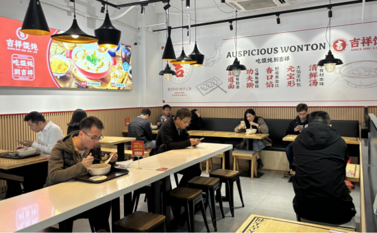 成都品牌小吃连锁加盟日记——重视这两点，月入十五万